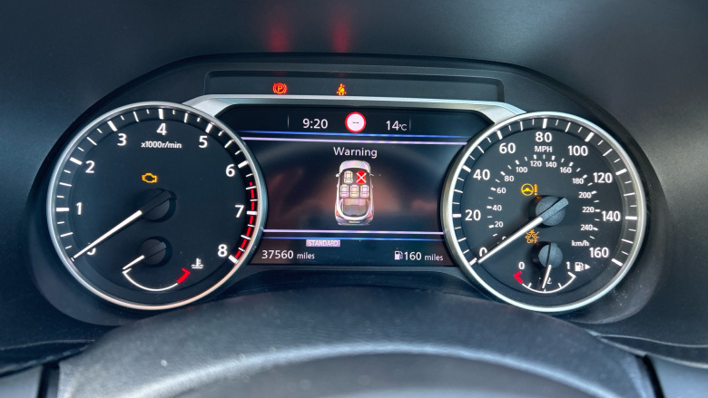 Nissan Juke 1.0 DiG-T N-Connecta 5dr Petrol Hatchback
